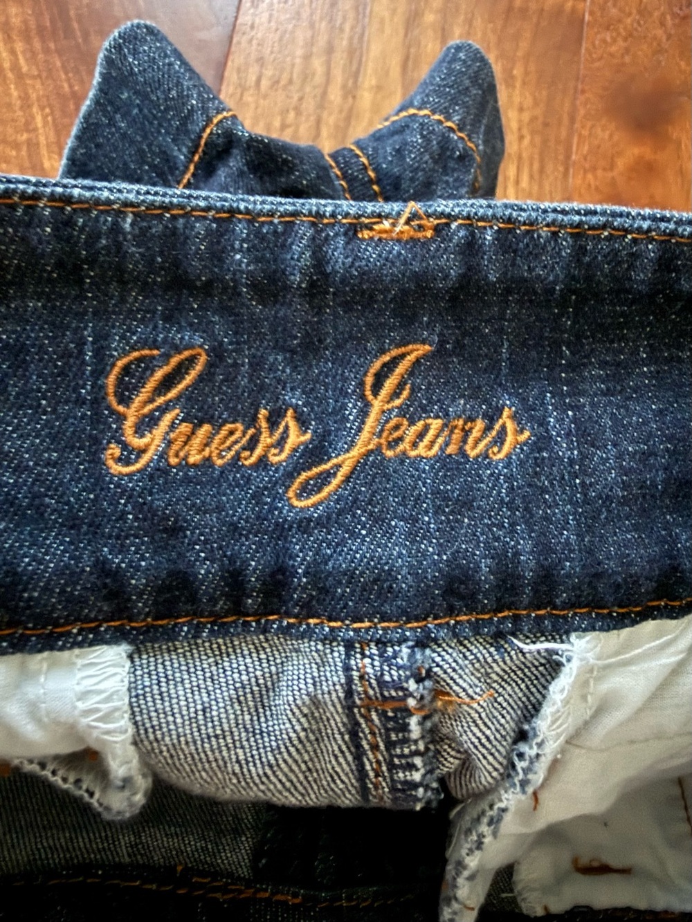 Vintage GUESS Jeans Y2K Low Rise Double Button Denim Jean Shorts - Picture 8 of 9